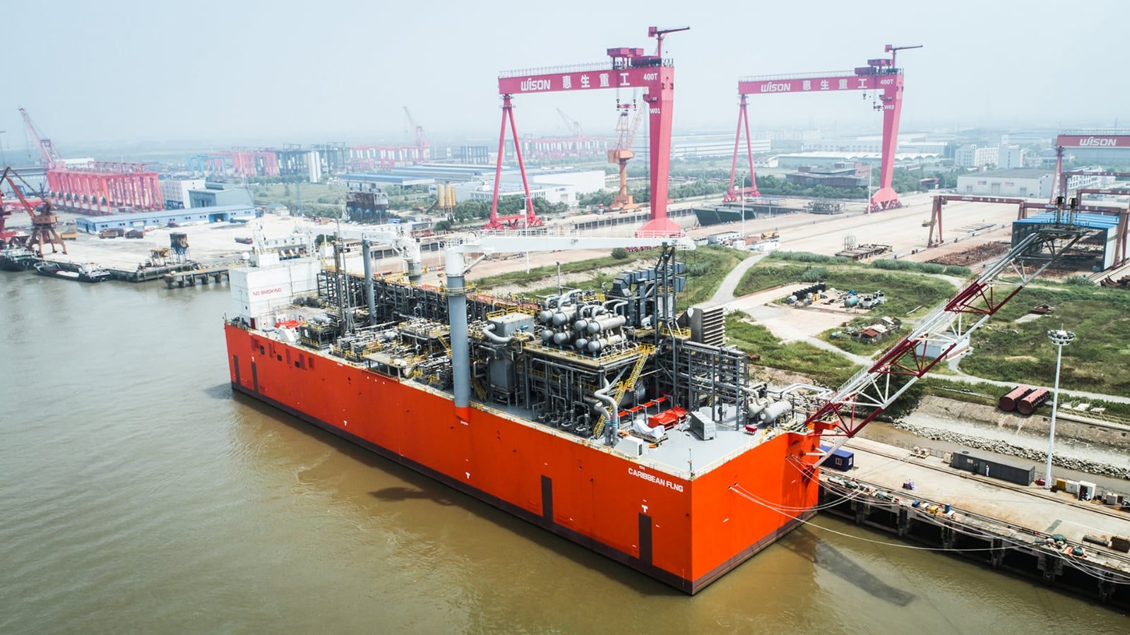 exportacion-GNL-de-YPF-2