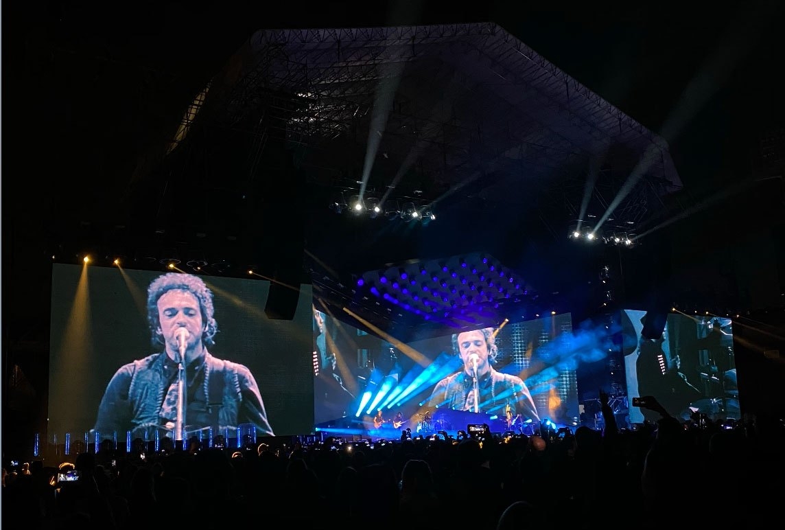 Soda-Stereo-Gracias-Totales-Gustavo-Cerati-Pantallas