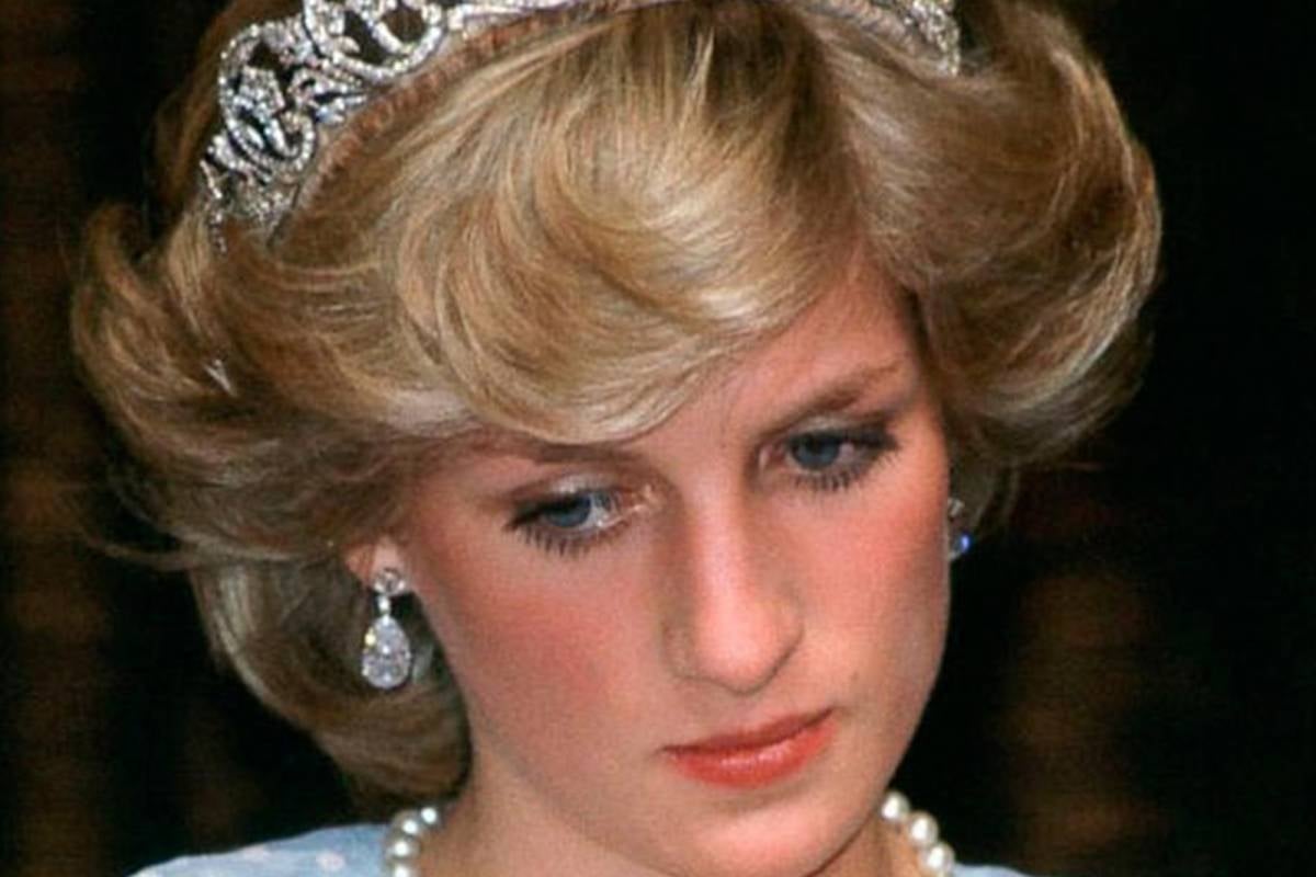 ladydi-686e8efa9157c3e6fee846514fdc7c4c-1200x800
