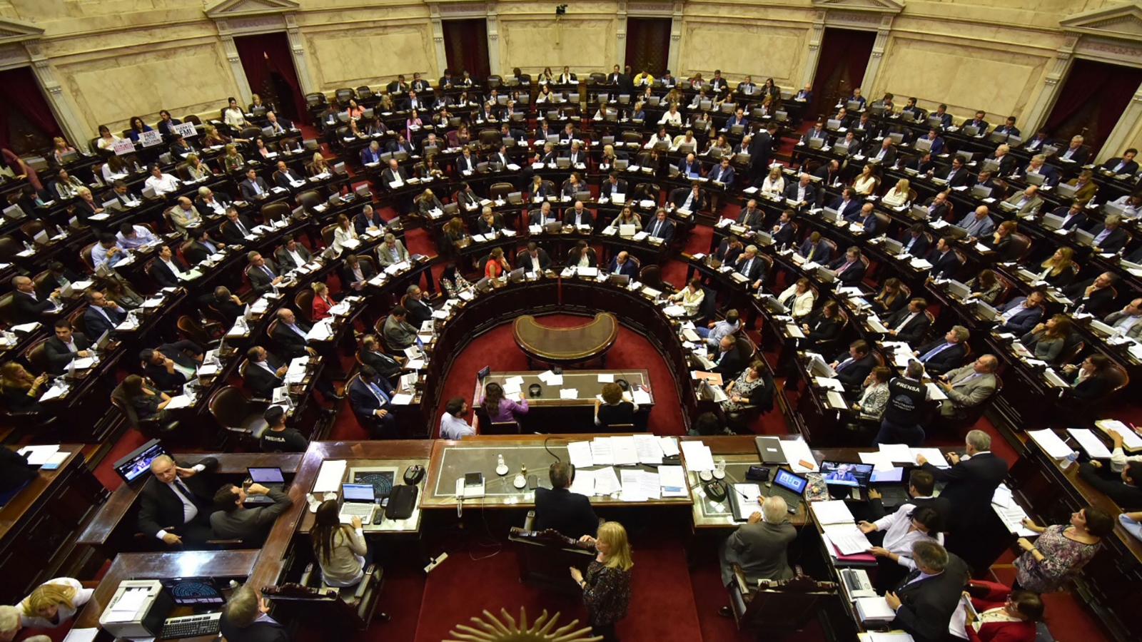 Sesion-Camara-de-Diputados-de-la-Nacion-9-de-Mayo-de-2018-14
