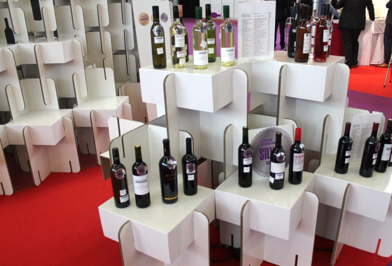 modular-booth-wbwe-cartonlab-feria-vino-stand-768x522