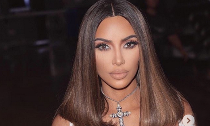 Kim Kardashian plan medio