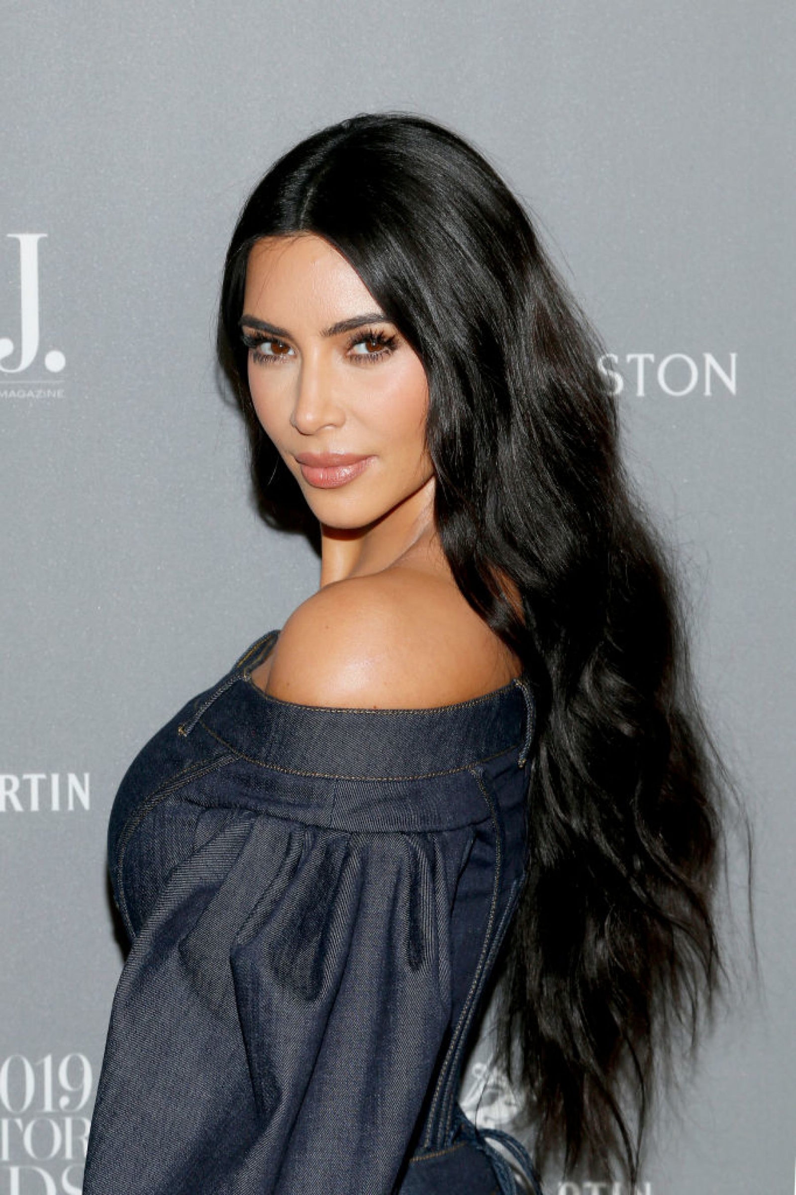 Kim de perfil