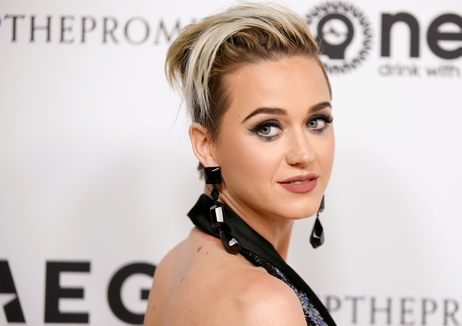 2018-03-10t233411z-779534426-rc1f29105260-rtrmadp-3-people-katyperry-nun