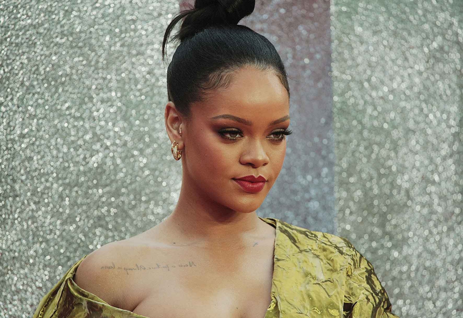 rihanna-encuentra-a-su-mini-me-en-instagram-destacada-1