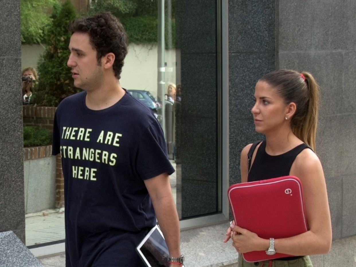 europapress-2373679-froilan-y-su-novia-mar-torres-comienzan-juntos-el-nuevo-curso-de-la-universidad-1