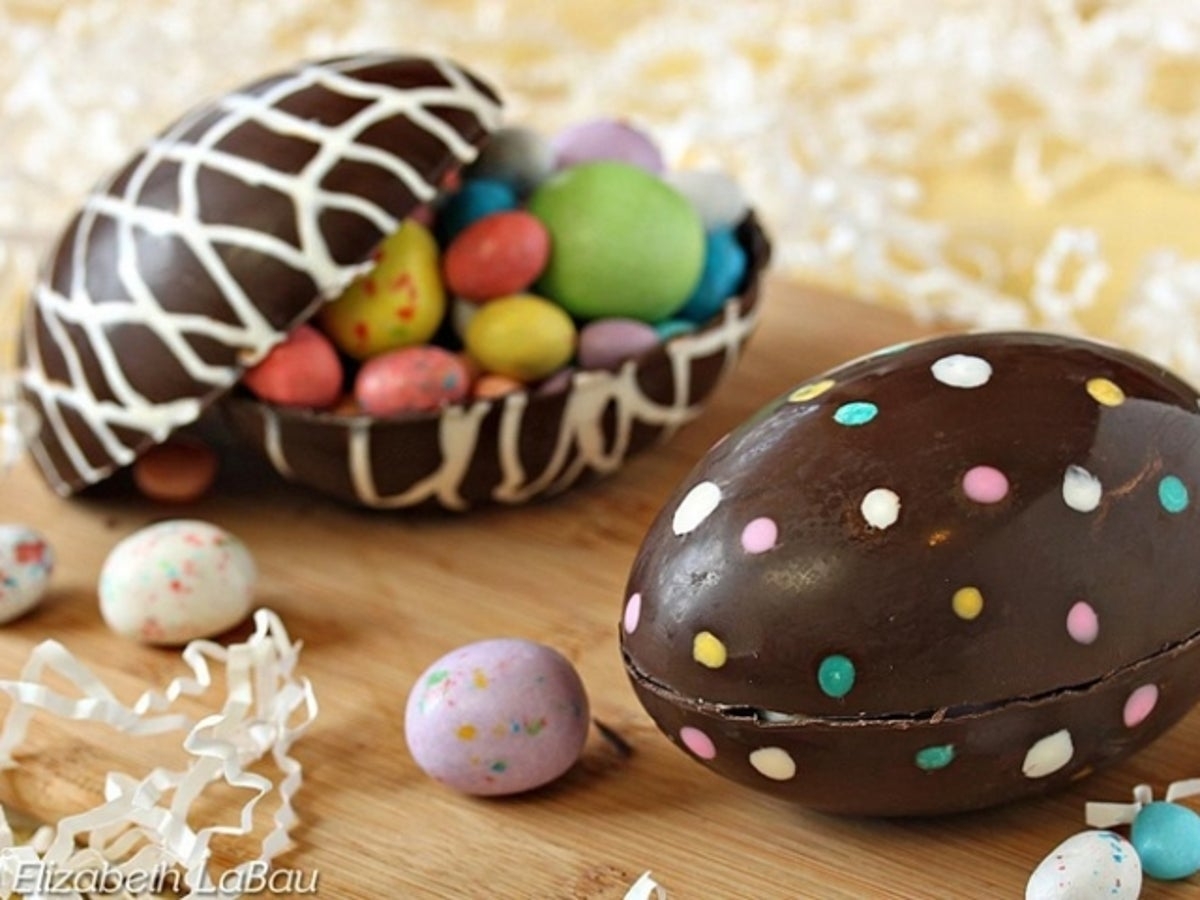 huevos-de-pascua-de-chocolate-huecos-640x480