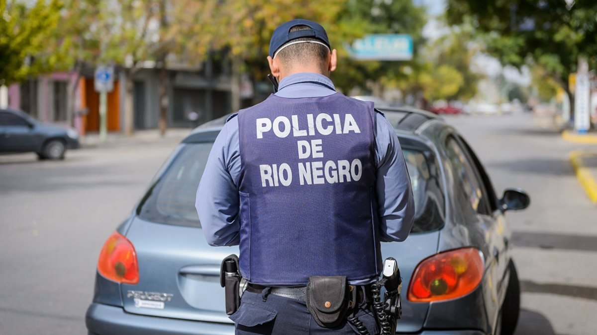 policia de rio negro4