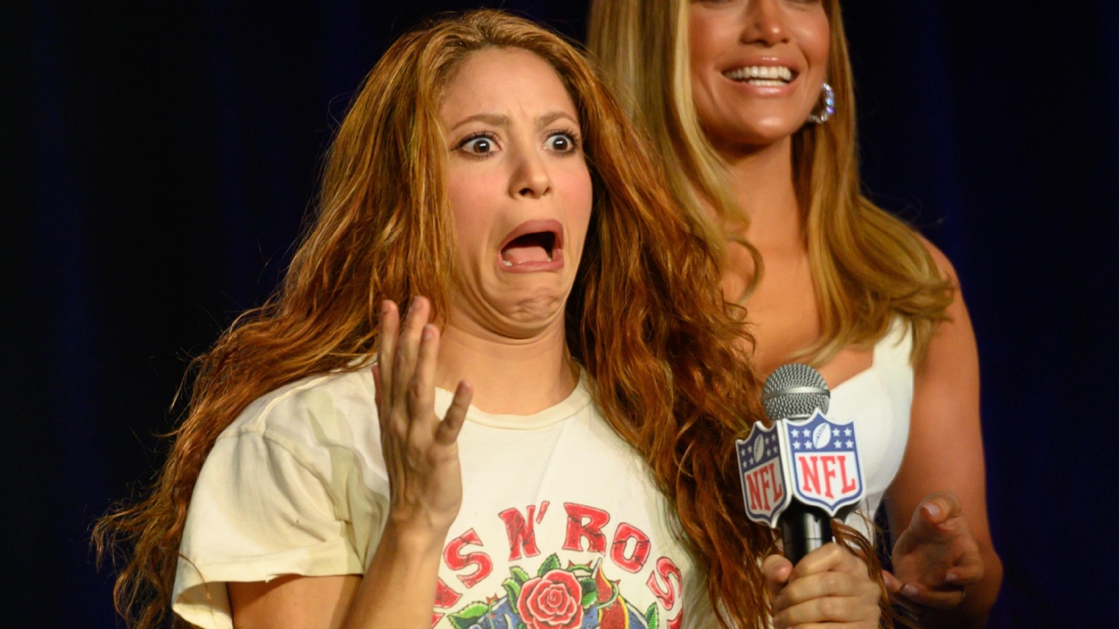 europapress-2634738-january-30-2020-miami-florida-united-states-bra-top-and-shakira-t-shirt
