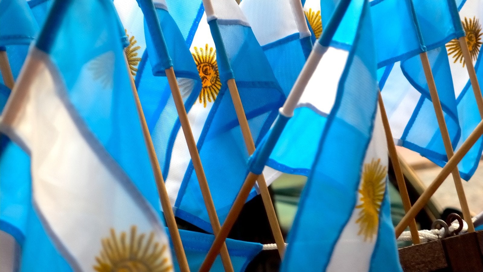 argentinian-flags-1445146