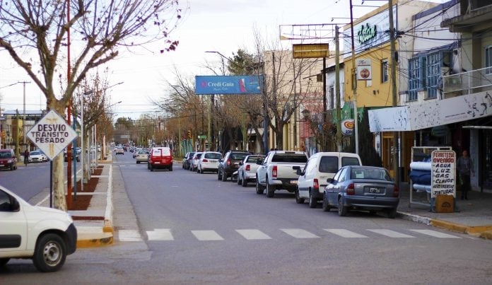 comerciosplott-696x403
