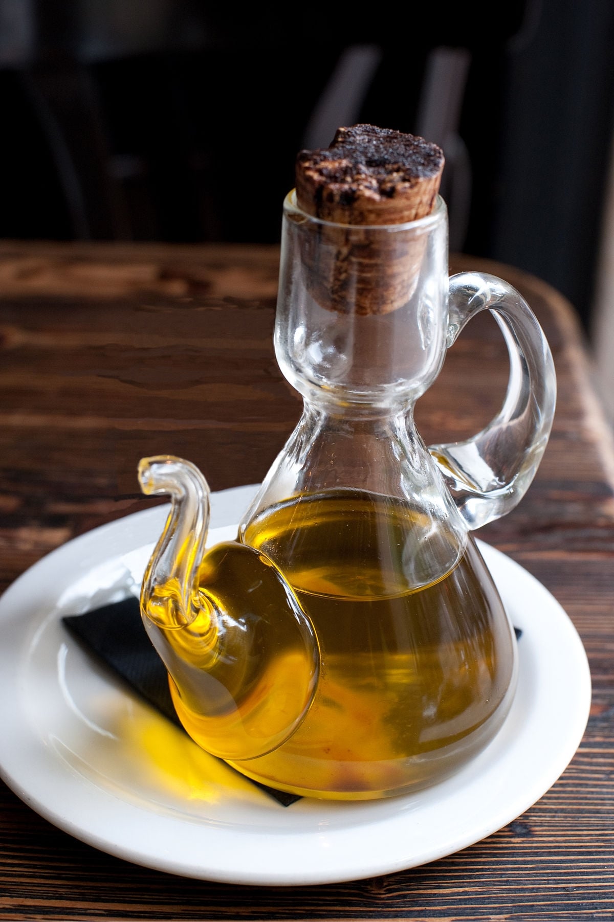 1200px-Aceite_de_oliva_ed