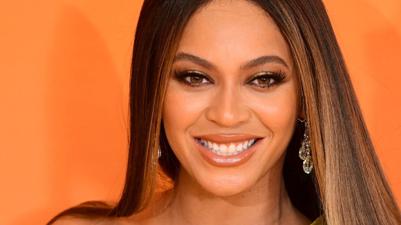 beyonce-on-the-red-carpet-lion-king