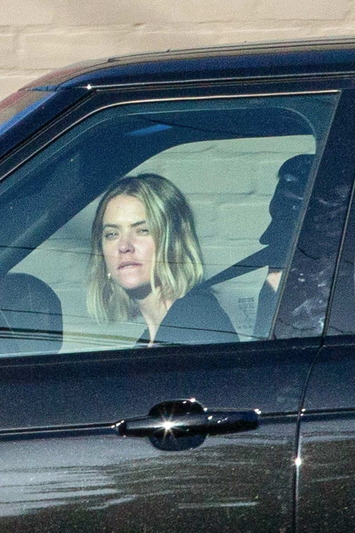ashley-benson-and-g-eazy-step-out-together-as-they-pick-up-some-take-out-at-the-apple-pan-restaurant-in-los-angeles-140520_2