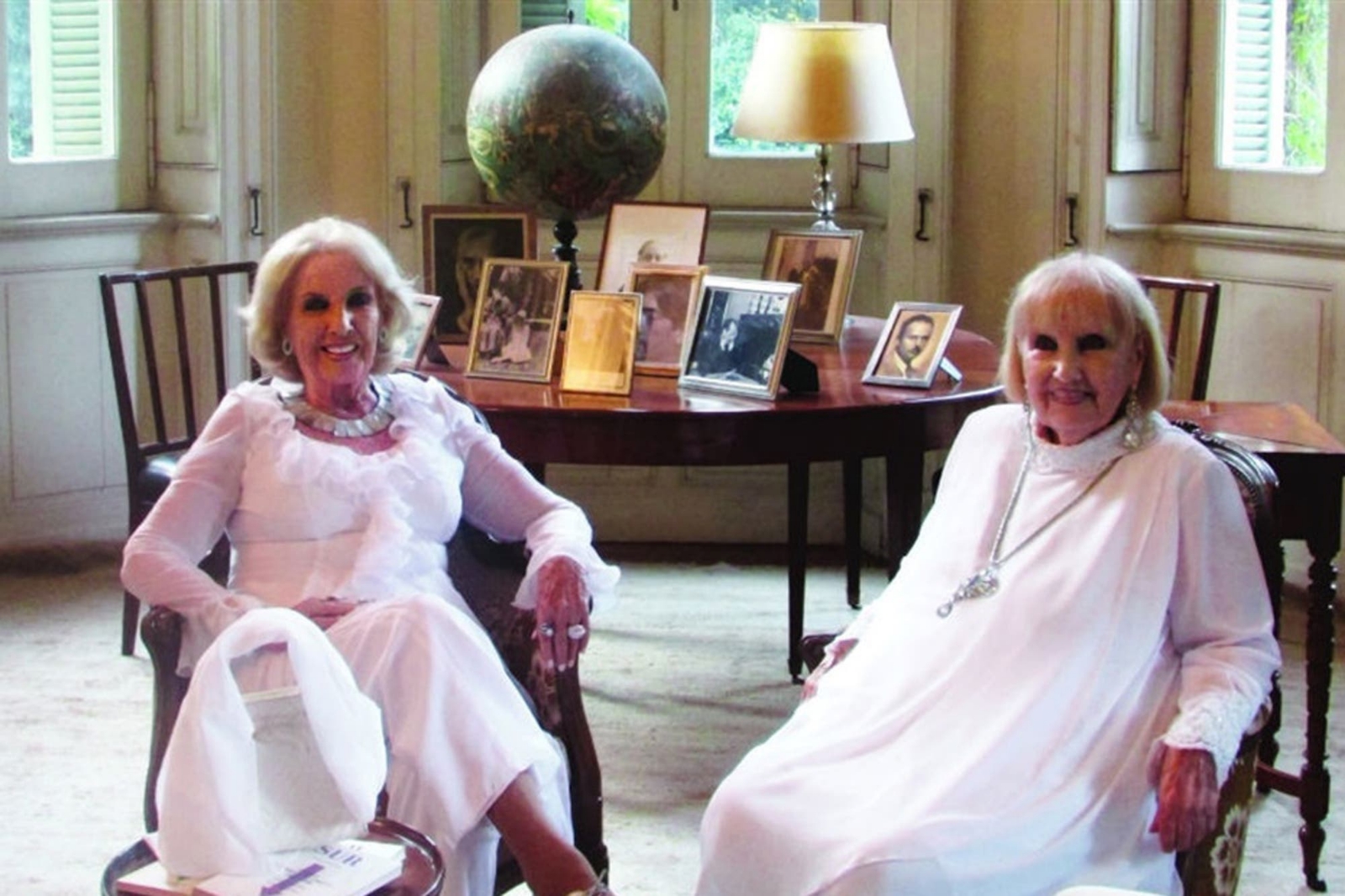 HERMANAS