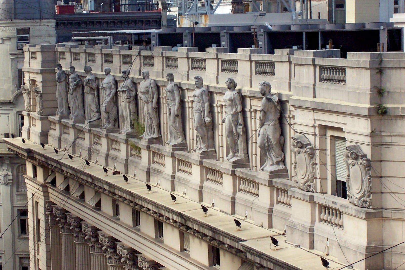 esculturas_palacio_legislativo