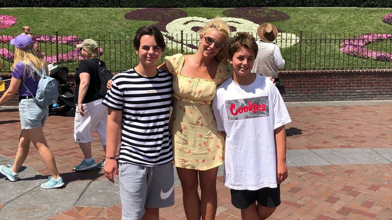Britney-Spears-Disney-1-3