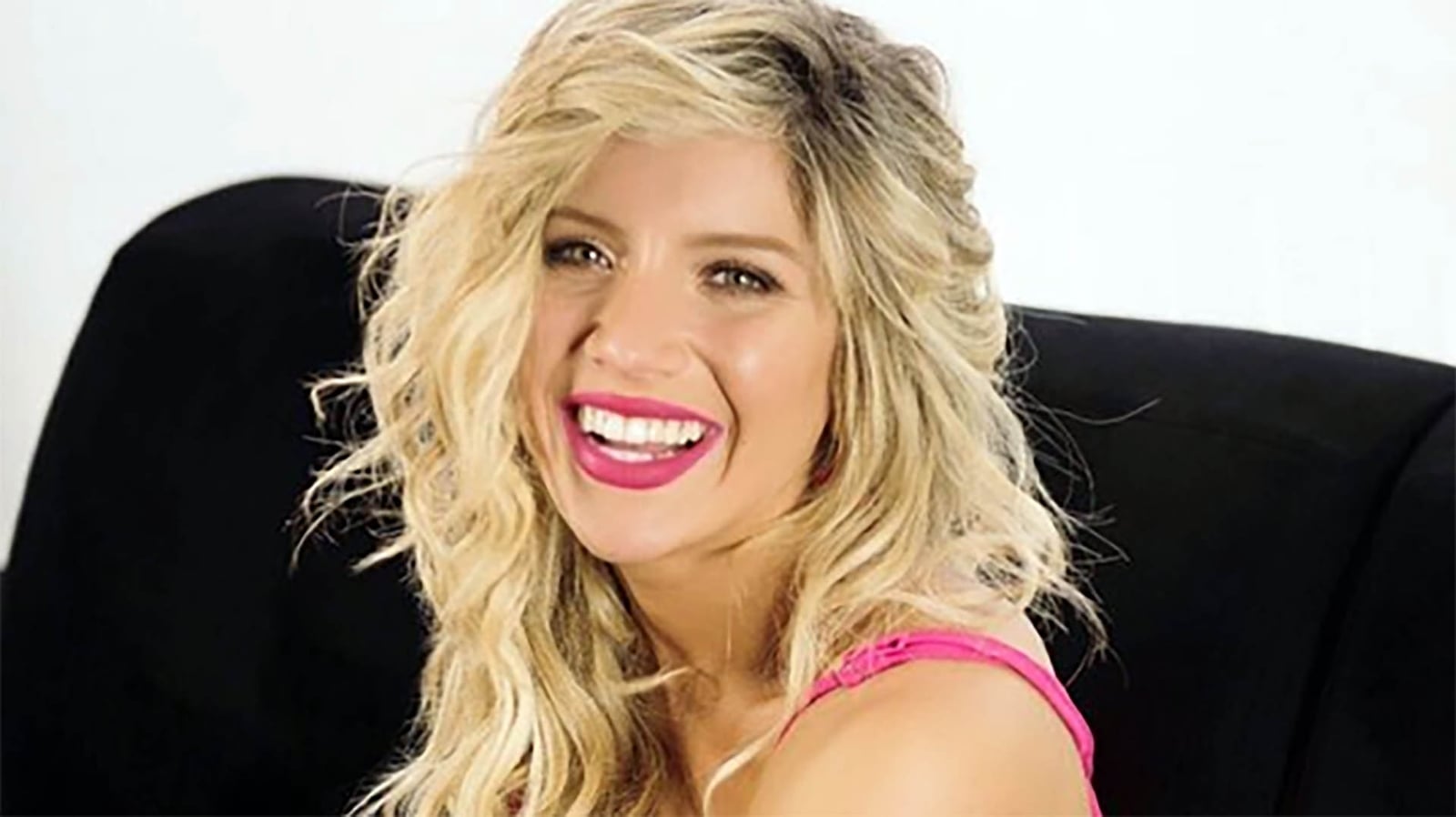 LAURITA FERNANDEZ