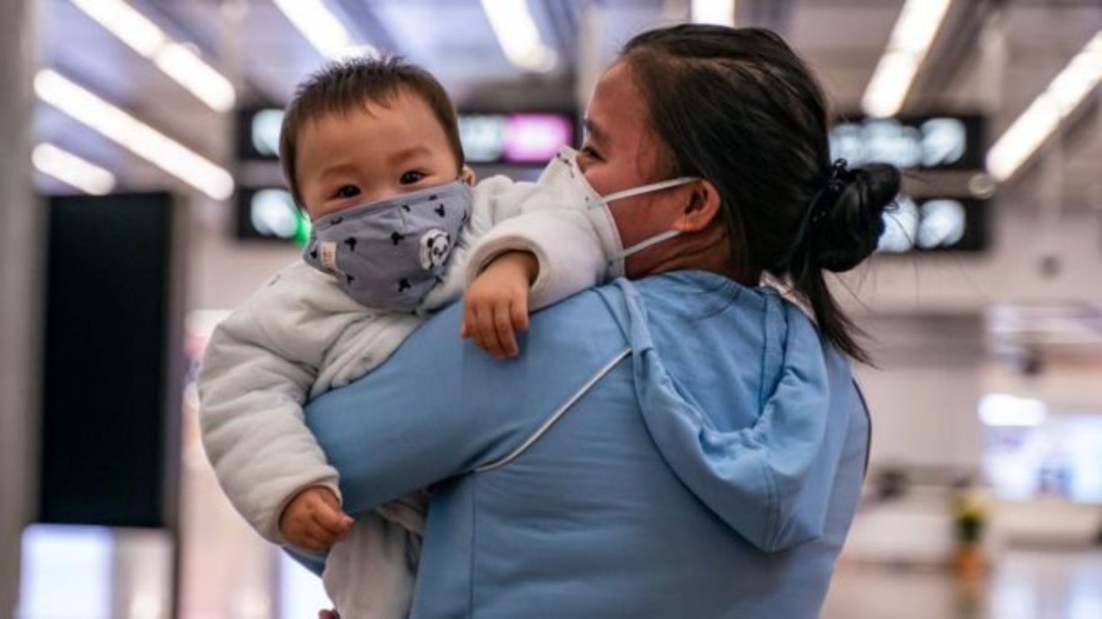 1581021624651Coronavirus-Niños-mujeres-barbijo