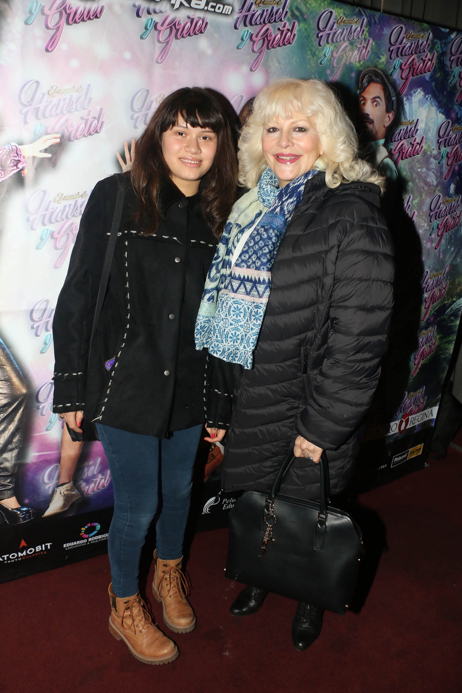 Famosos-en-Hansel-y-Gretel-con-Rodrigo-Noya-y-Barby-Silenzi-2 (1)