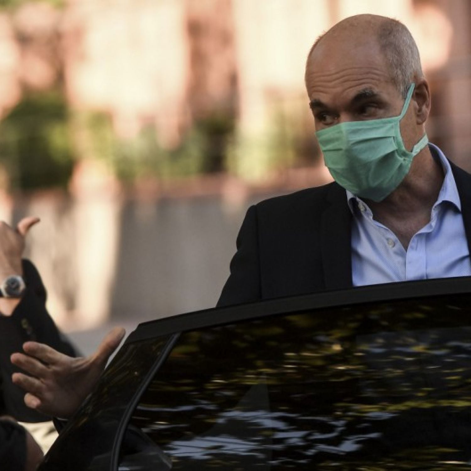 nota-1600291-renuncian-funcionarios-larreta-casos-barbijos-hotel-942283