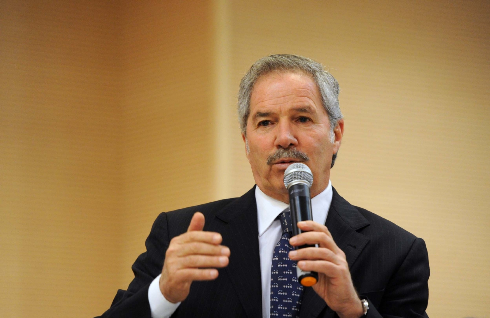 Felipe-Sola