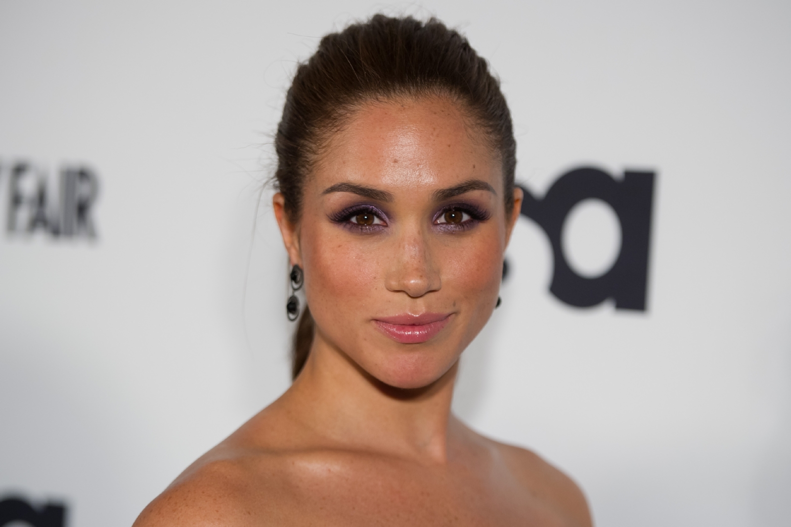 meghan-markle-secret-service-suits-set