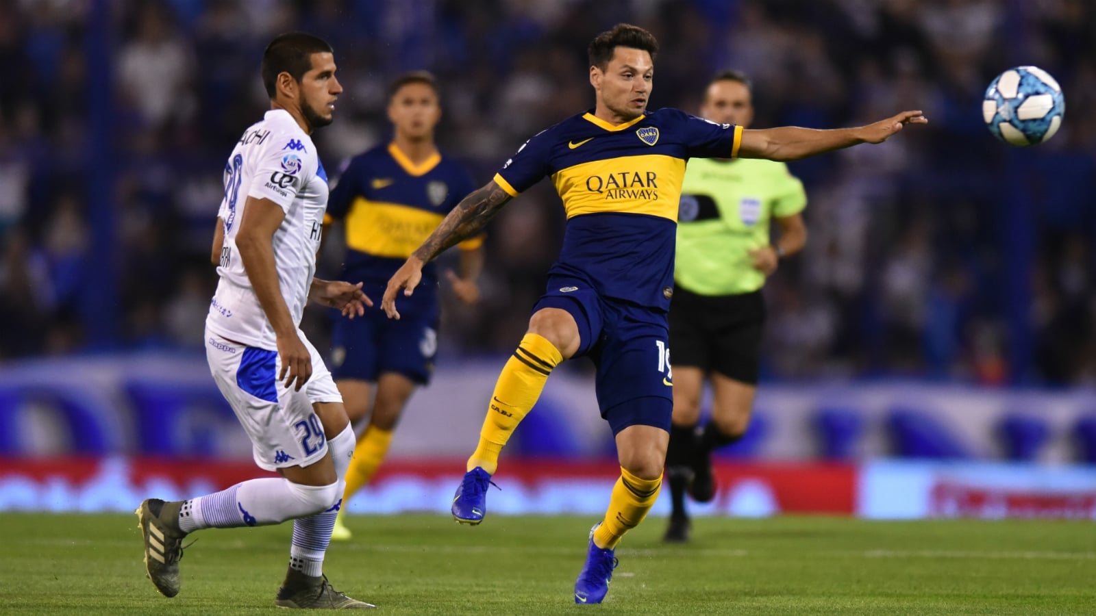 mauro-zarate-velez-boca-superliga-10112019_eyu0j7zlhi861u9r2n2vawai2