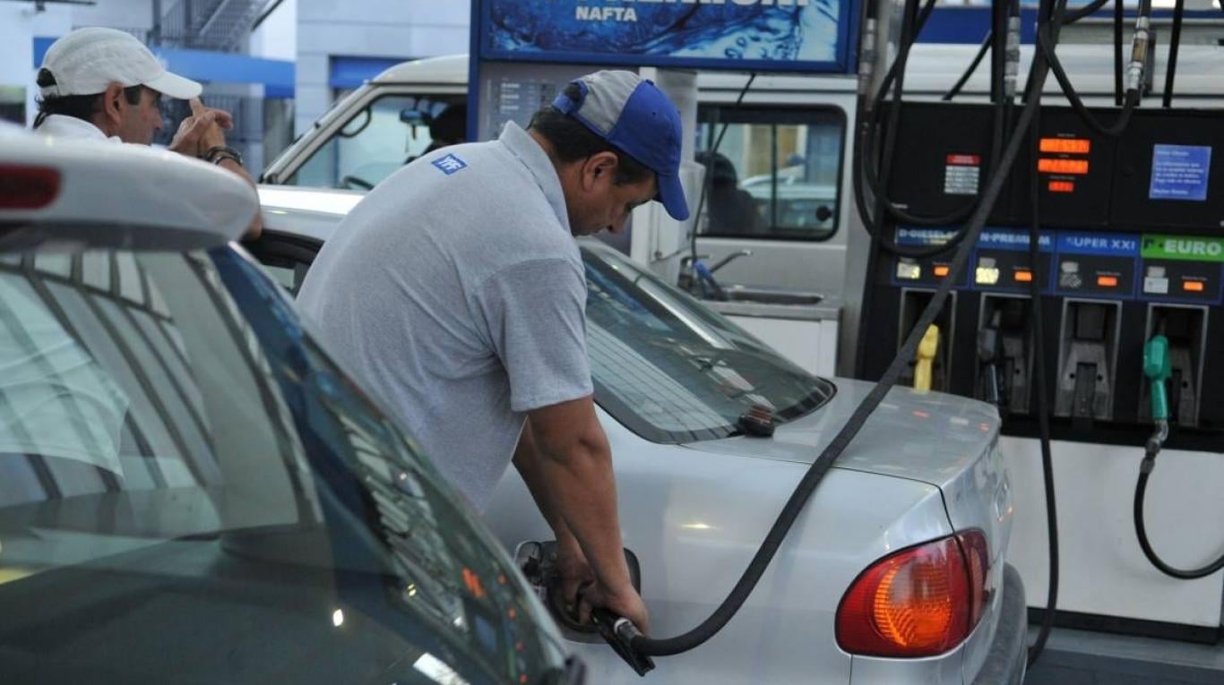 www.minutoneuquen.com COMBUSTIBLE1