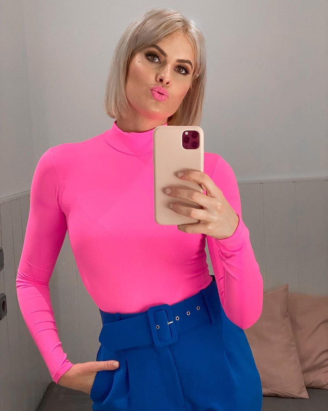 www.minutoneuquen.com ADRIANA ABENIA 2