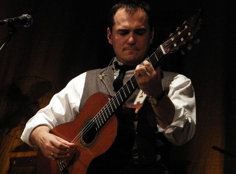 Ismael_Serrano_en_Santa_Fe_-_3 serrano