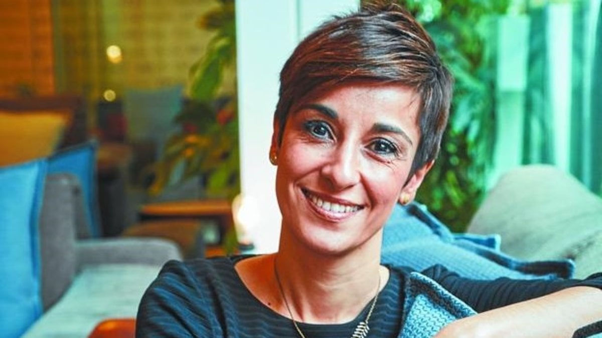 adela-1590773202915