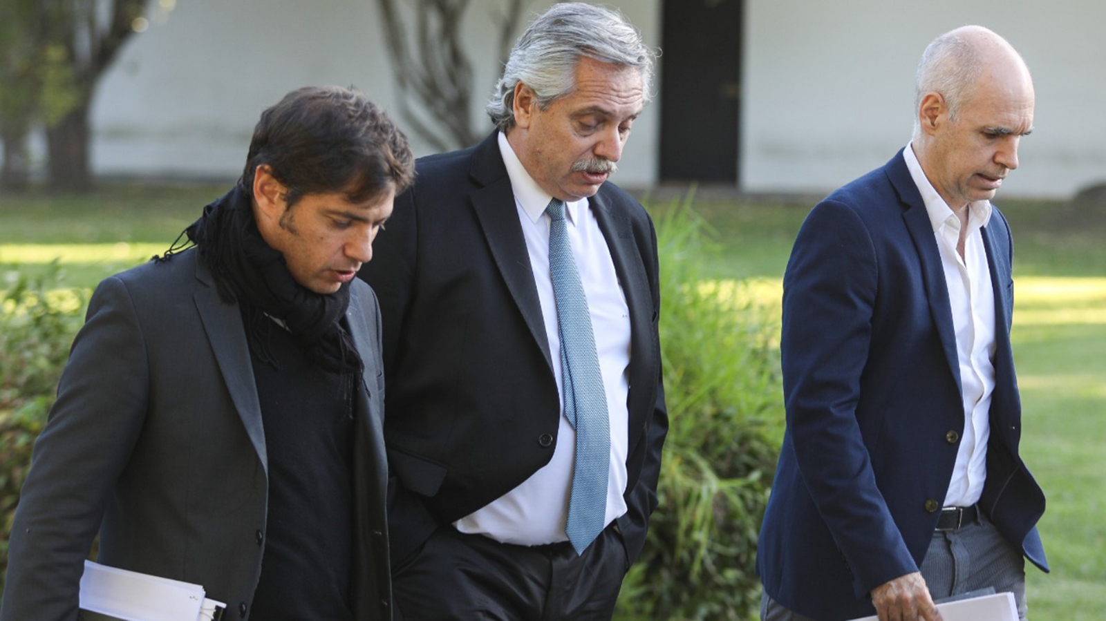 LOS TRES