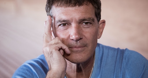 Antonio Banderas - pensativo