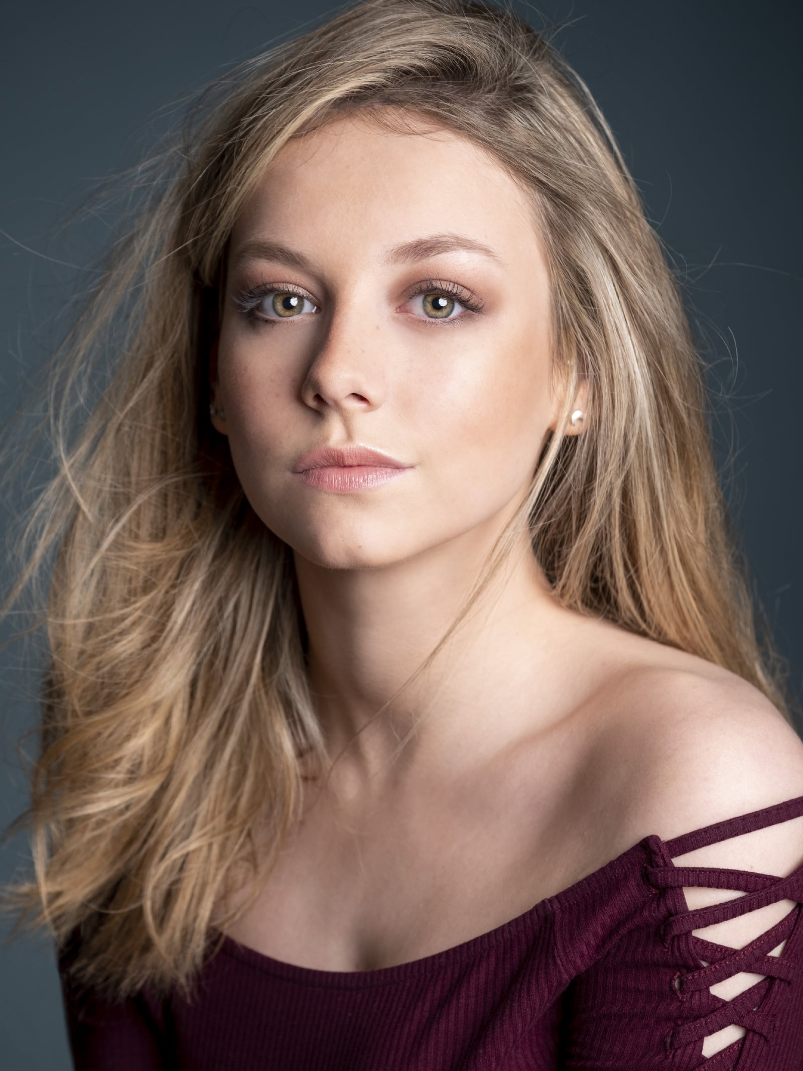 Ester Expósito - bordo