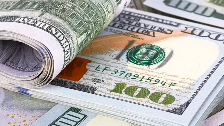 dolares