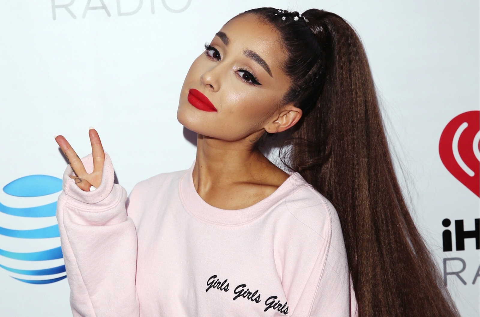 www.minutoneuquen.com ariana grande1