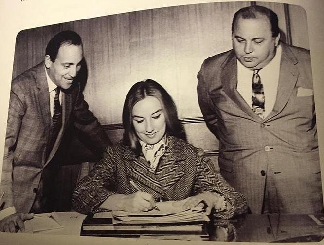 www.minutoneuquen.com mirthalegrand