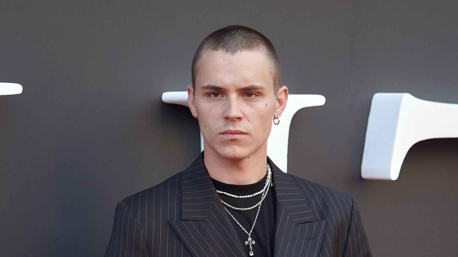 www.minutoneuquen.com ARON PIPER II