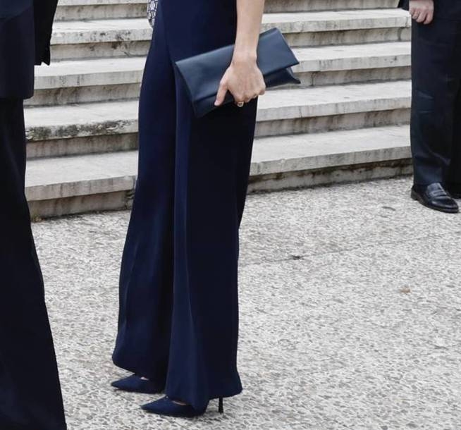 www.minutoneuquen.com letizia de azul 2