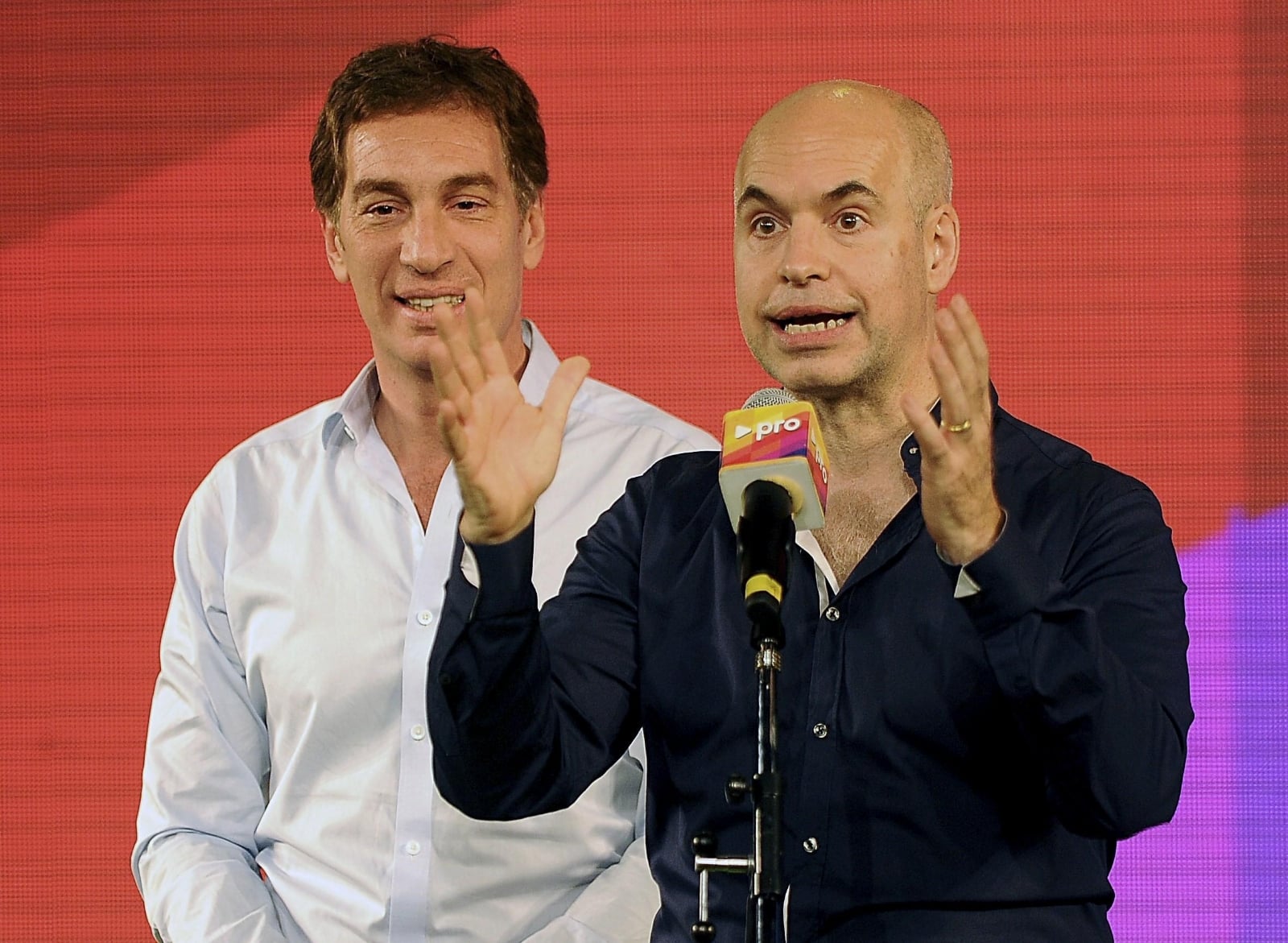 5d095285c6f90_santilli_larreta