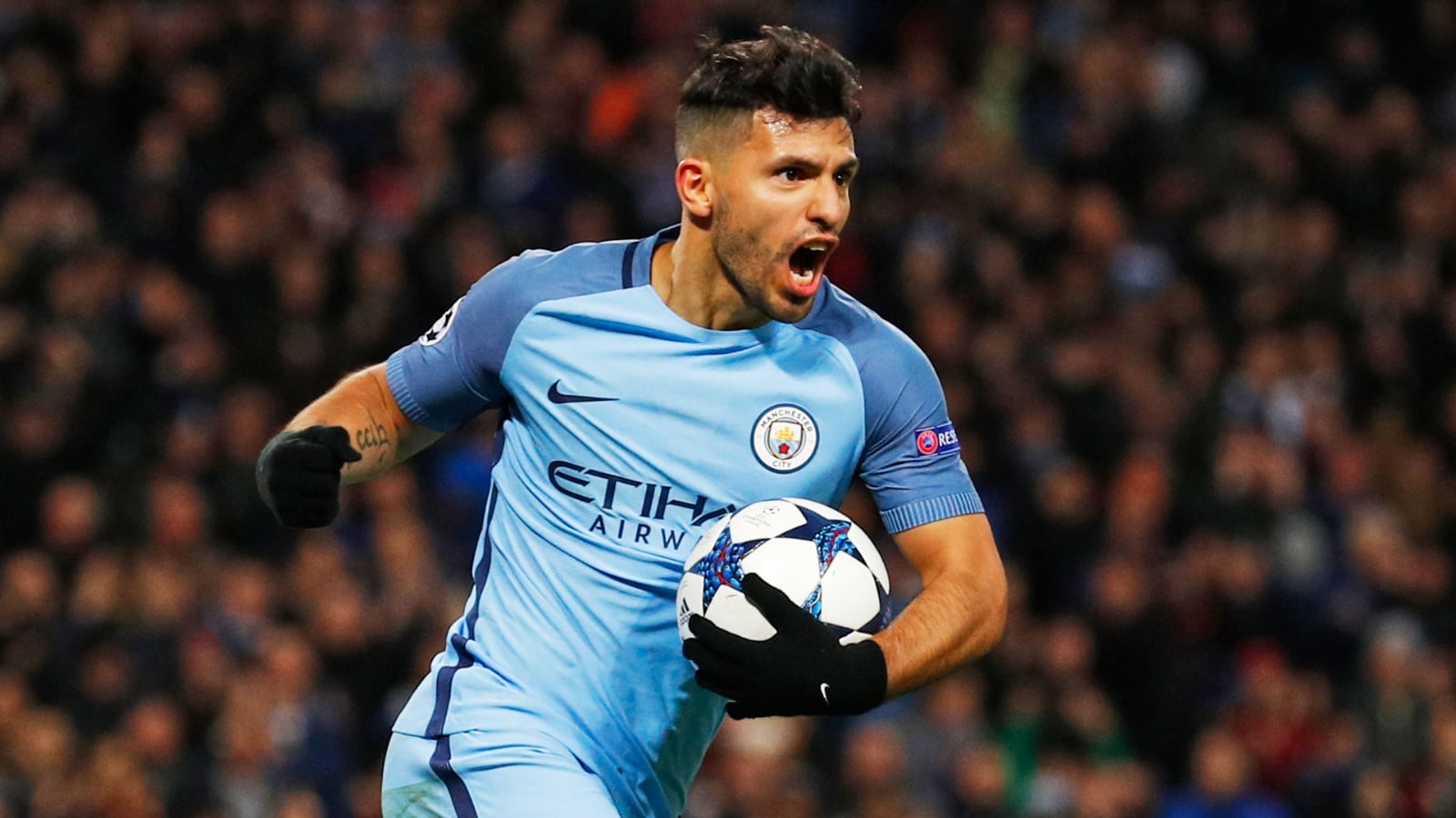 Manchester-City-vs-Monaco-1920-5-Festejo-Aguero