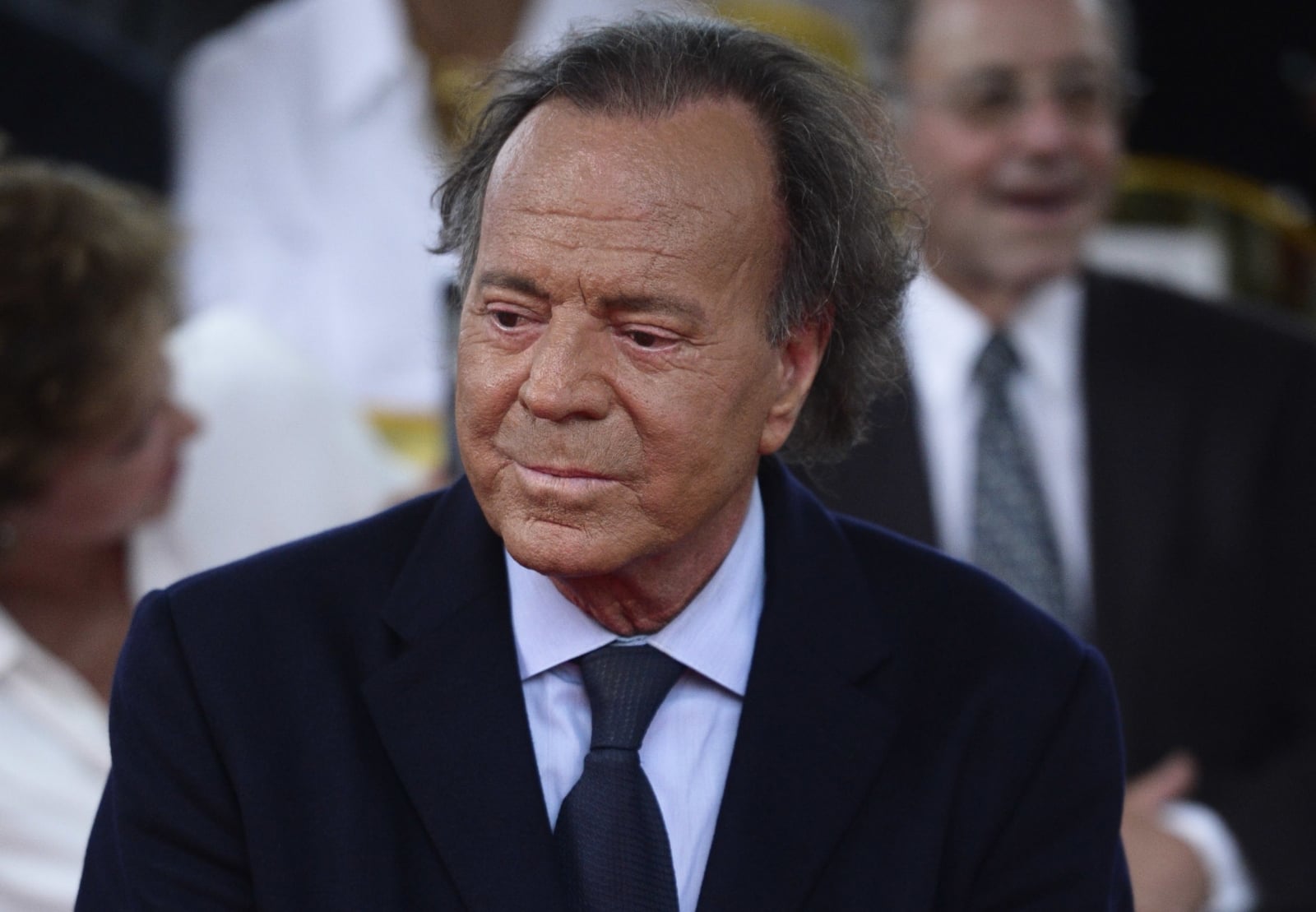 www.minutoneuquen.com JULIO IGLESIAS I