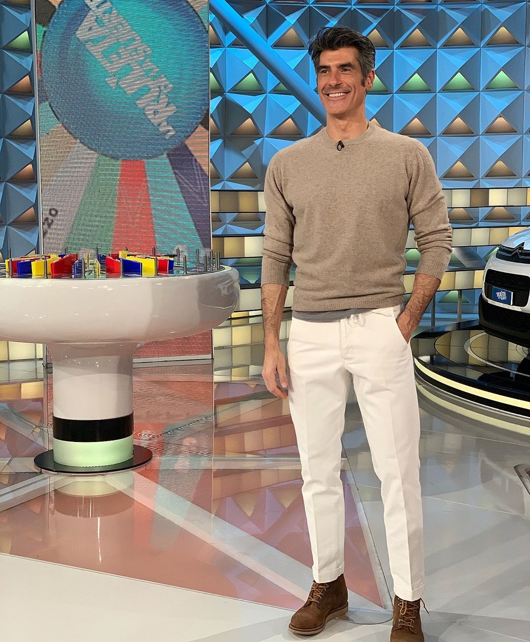 Jorge Fernández - outfit 02