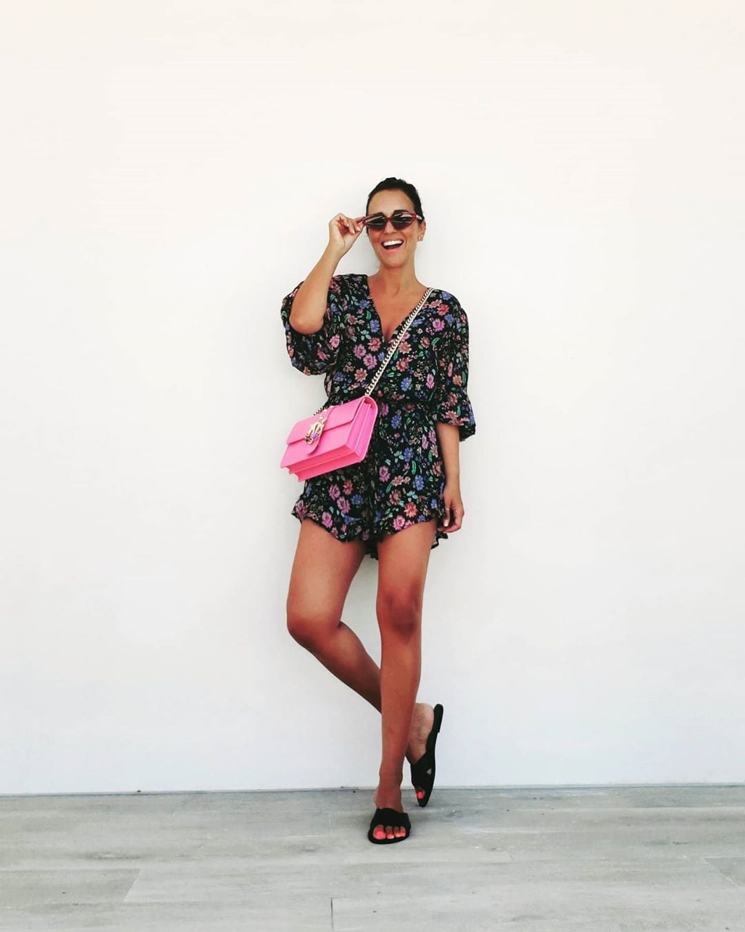 Look con ojotas de Paula 01