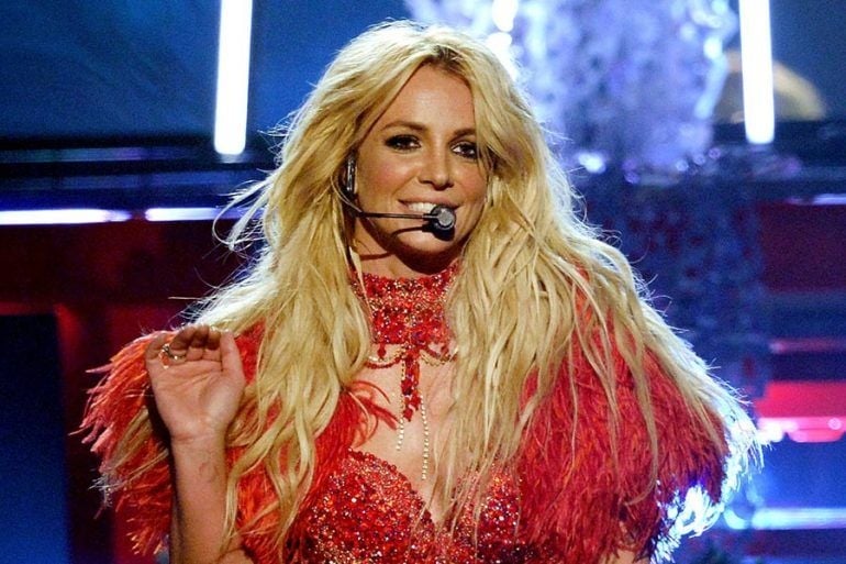 900britney-spears-billboard-770x513