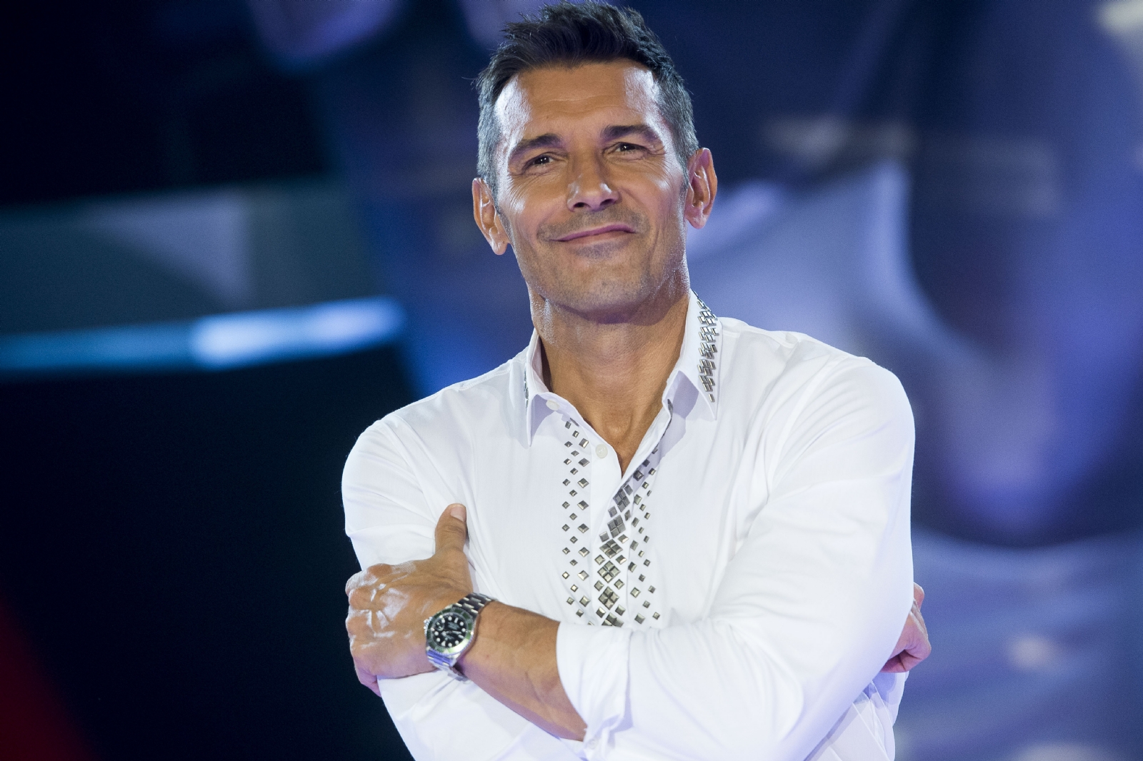 Jesús Vázquez - camisa blanca