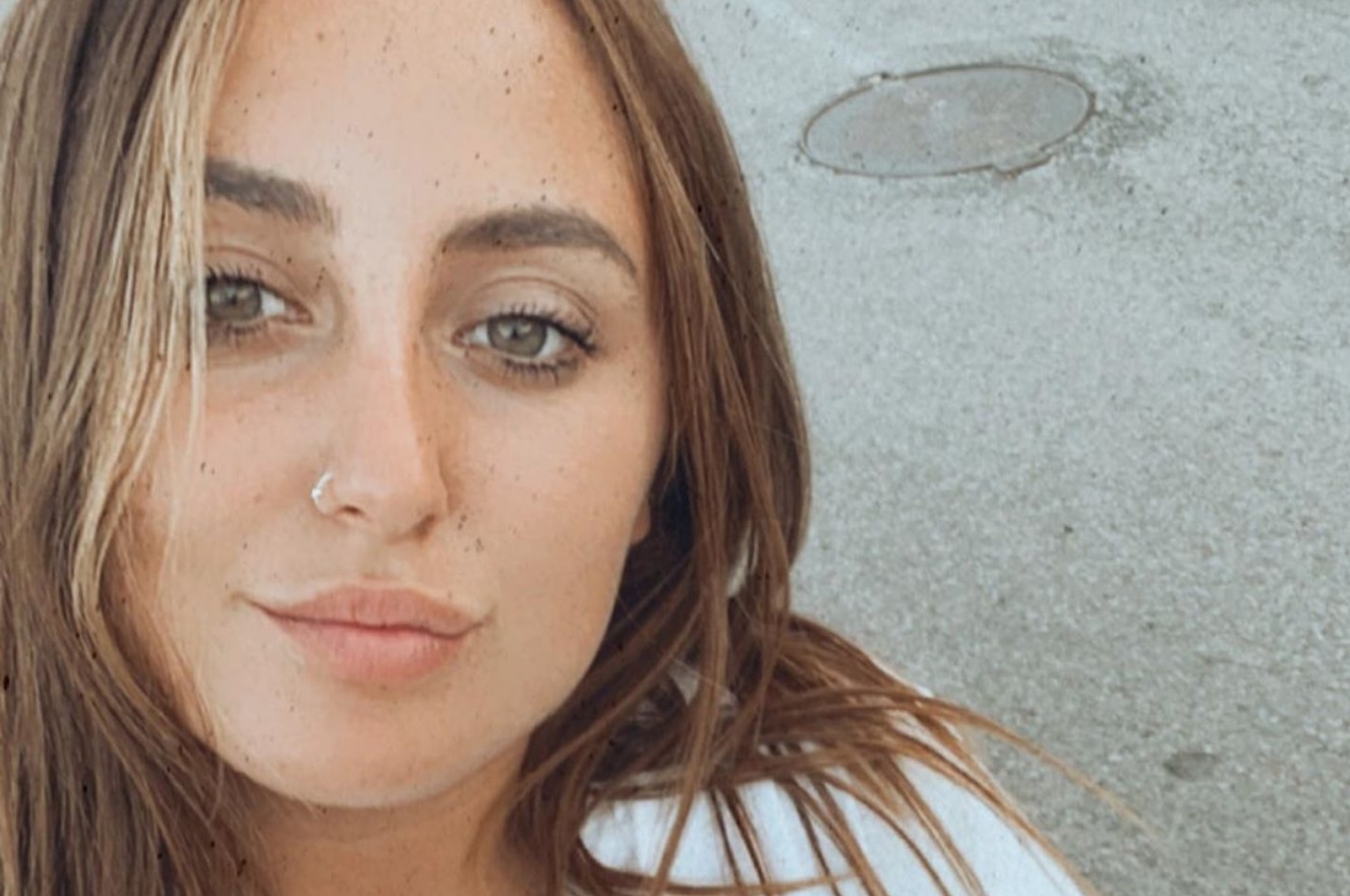 ROCÍO FLORES