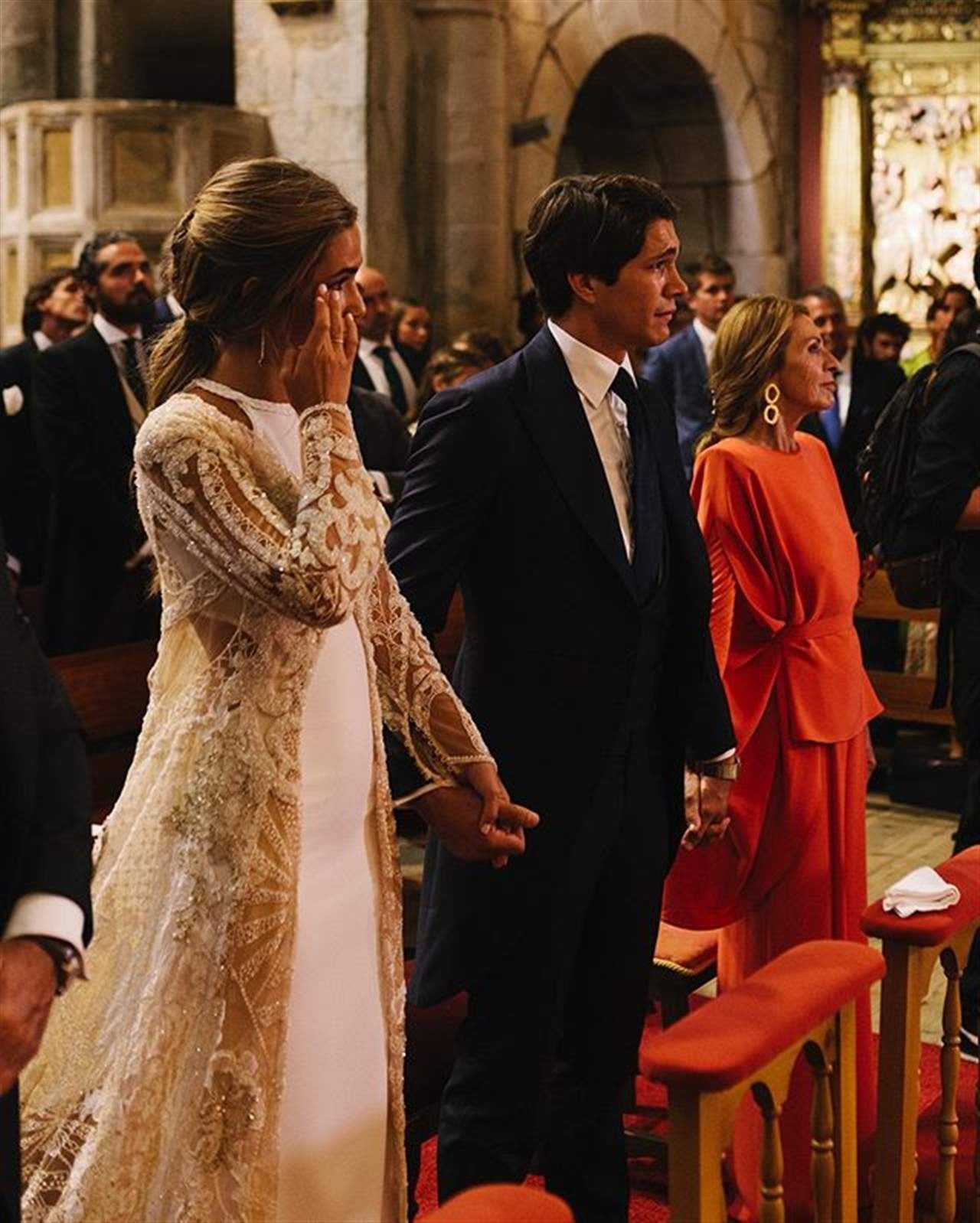 maria-pombo-comenta-en-instagram-los-detalles-de-su-boda_b9a9b98f_1280x1598