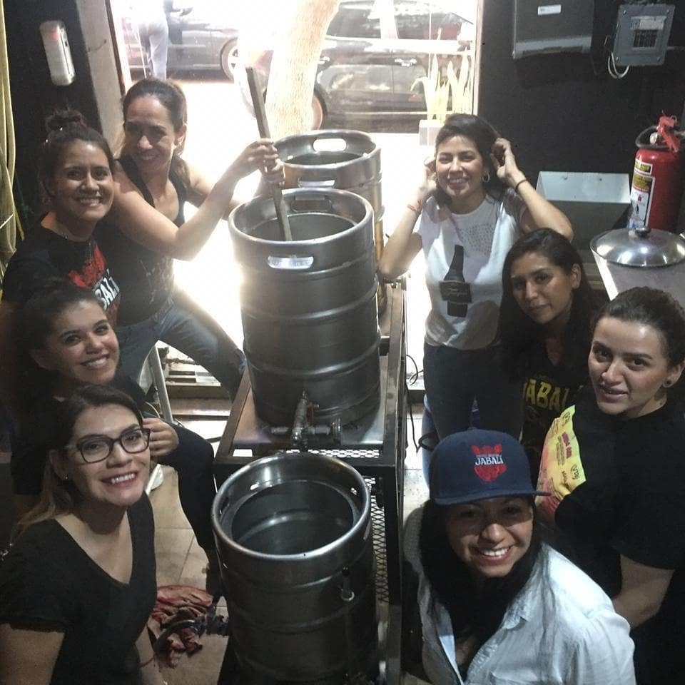 www.minutoneuquen.com cervezalatinomujeres2
